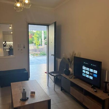D & A House 150M From Chalandri Metro Station Apartment Athens Luaran gambar